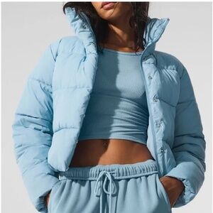 ALO Yoga - Gold Rush Puffer - Celestial Blue - Small